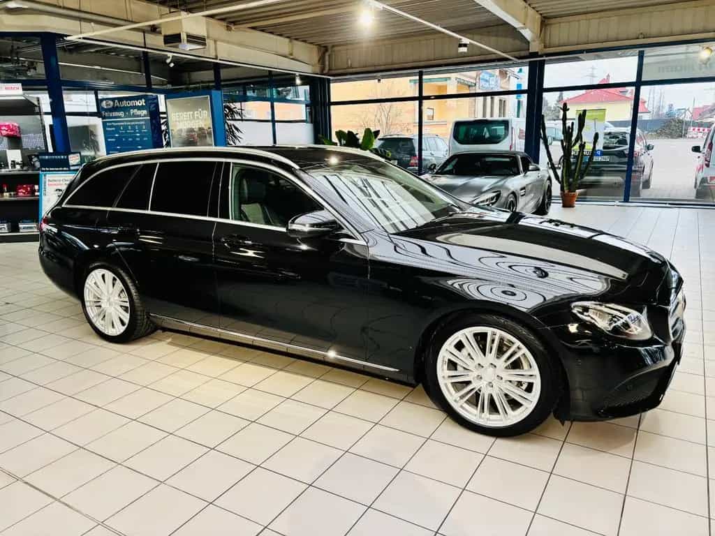 Mercedes-Benz E 200 T Avantgarde*LED*Navi*SHZ*Park-Assistent 05/2018-photo-3