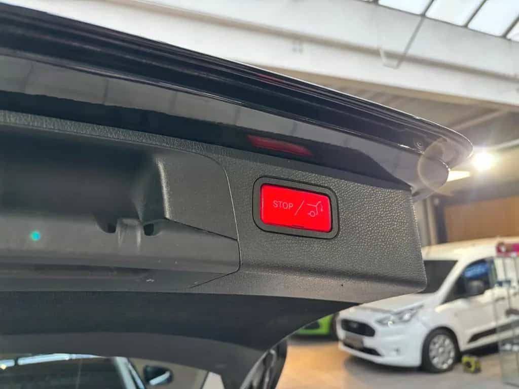 Mercedes-Benz E 200 T Avantgarde*LED*Navi*SHZ*Park-Assistent 05/2018-photo-9