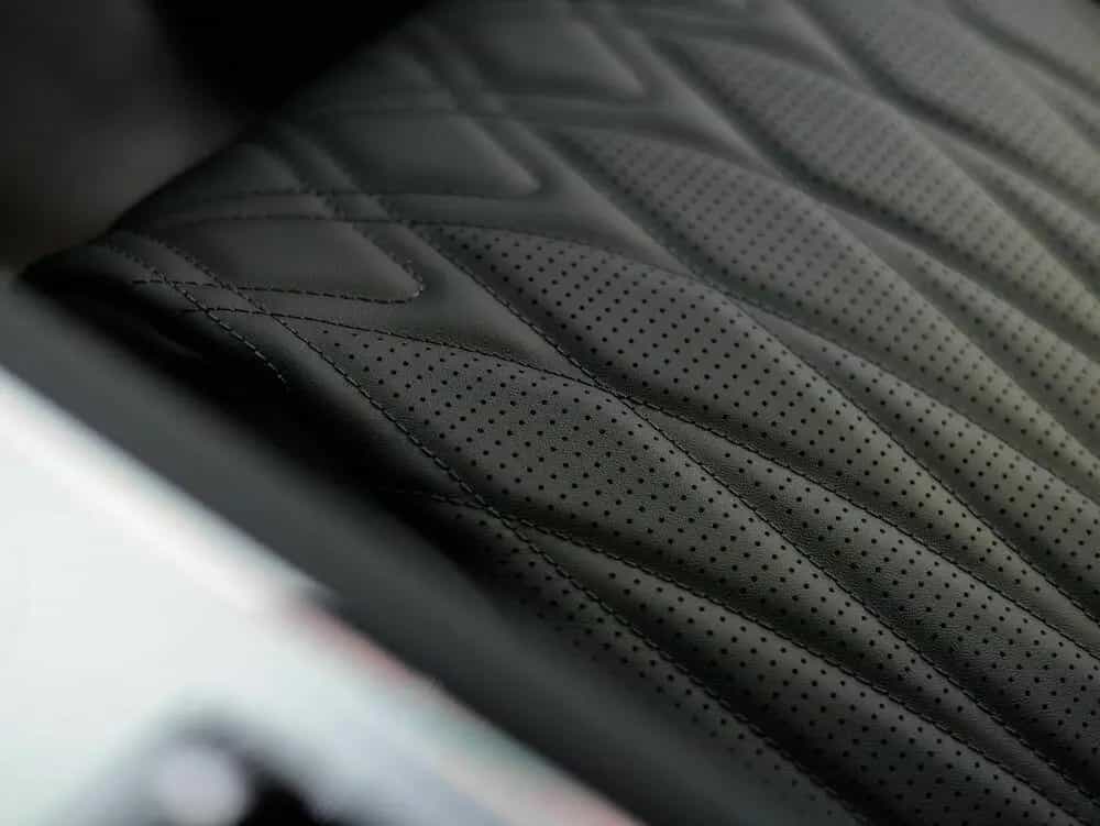 Bentley Continental GT Azure V8 Hybrid null-photo-22