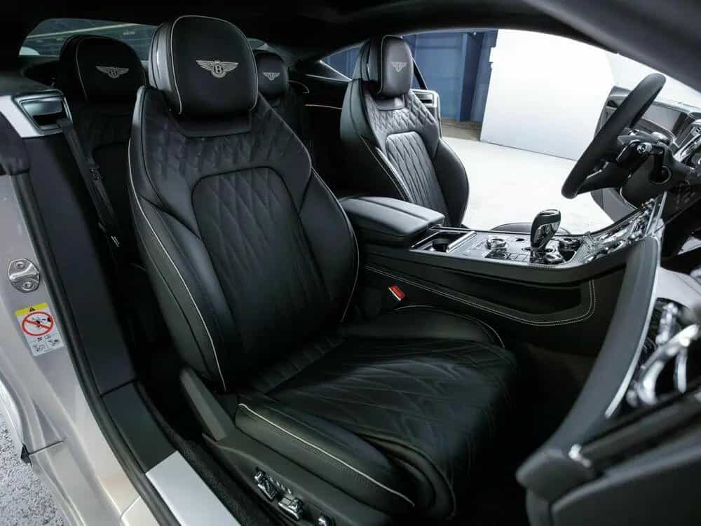 Bentley Continental GT Azure V8 Hybrid null-photo-26