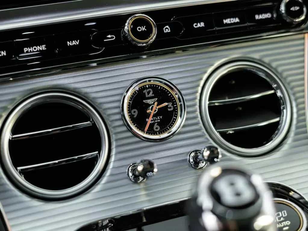 Bentley Continental GT Azure V8 Hybrid null-photo-36