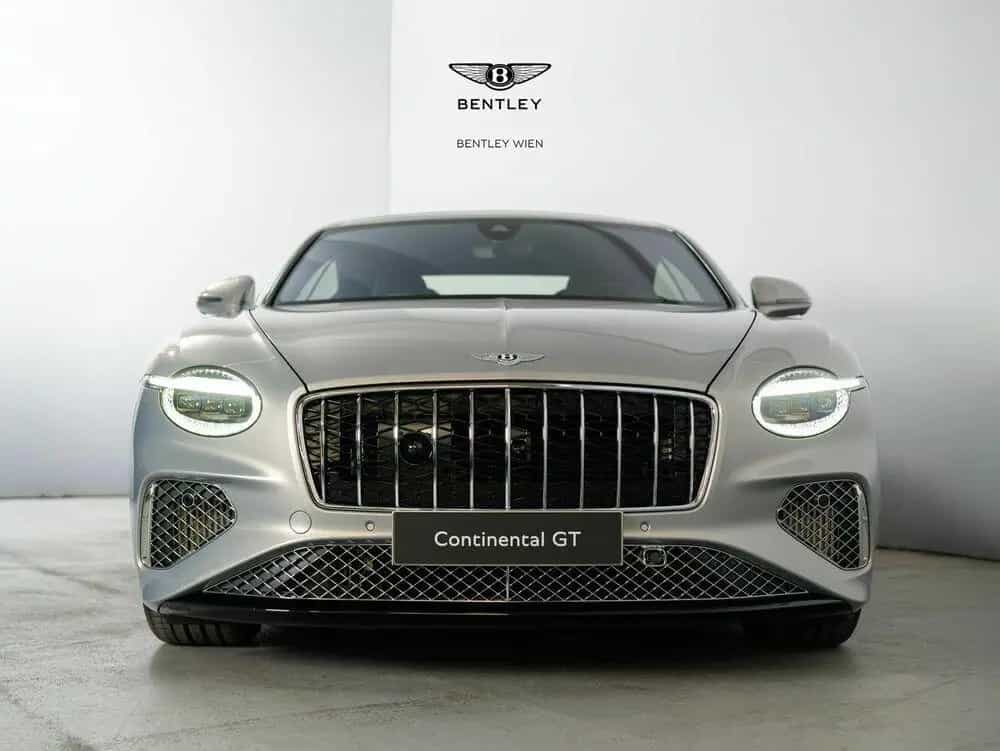 Bentley Continental GT Azure V8 Hybrid null-photo-4