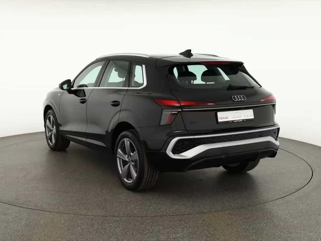 Audi Q3 1.5 TFSI s-line s-tronic n.Modell LED ACC AHK 11/2025-photo-2