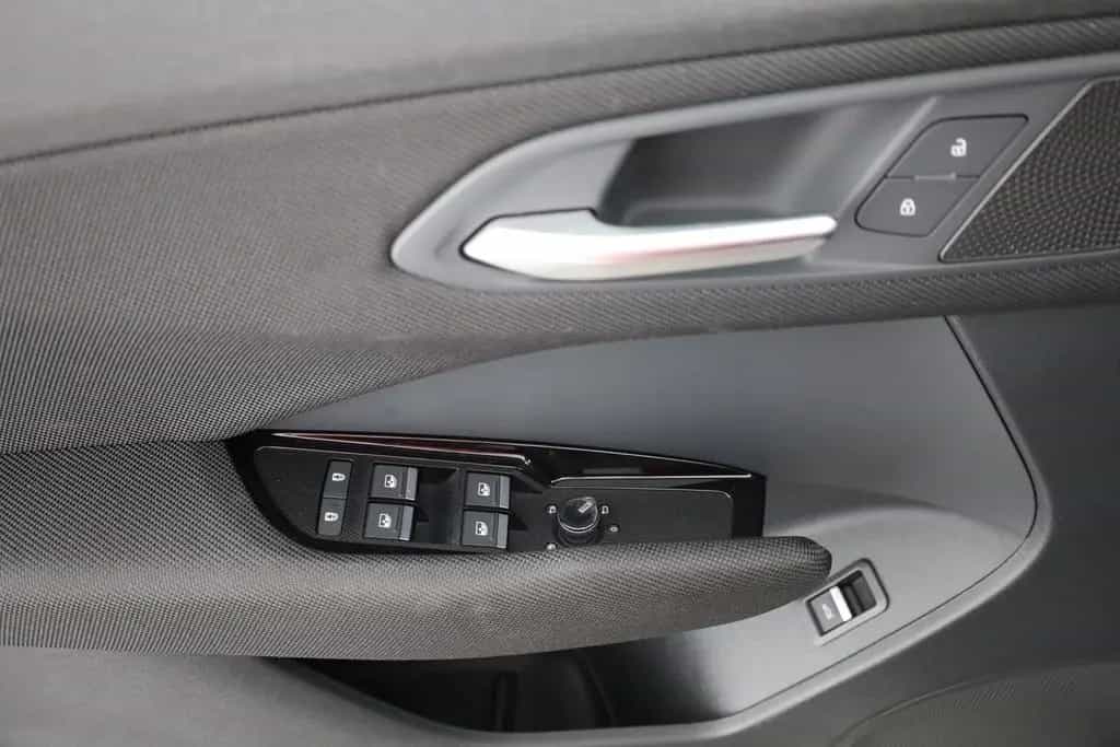 Audi Q3 1.5 TFSI s-line s-tronic n.Modell LED ACC AHK 11/2025-photo-22