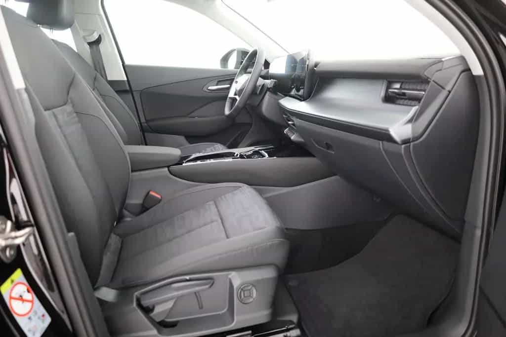 Audi Q3 1.5 TFSI s-line s-tronic n.Modell LED ACC AHK 11/2025-photo-24
