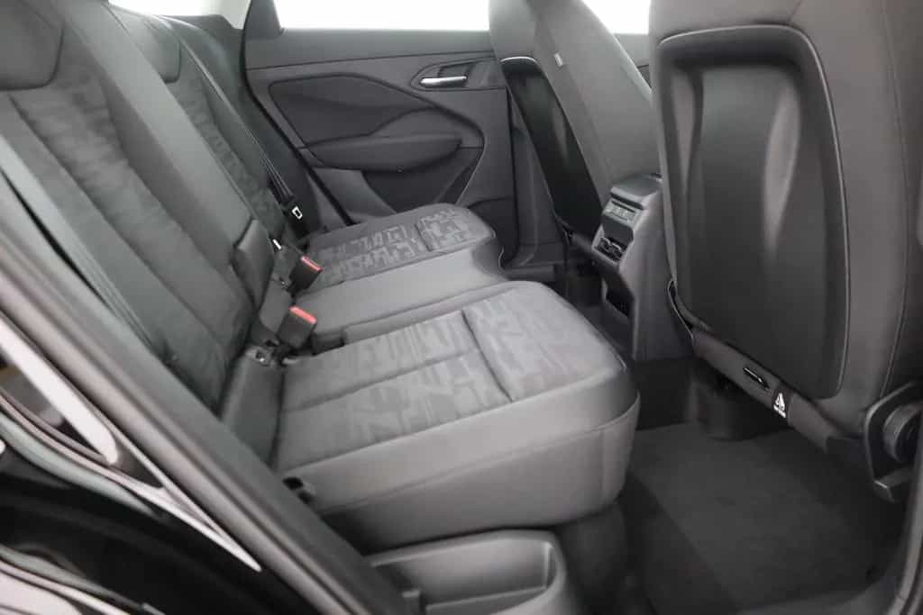 Audi Q3 1.5 TFSI s-line s-tronic n.Modell LED ACC AHK 11/2025-photo-25