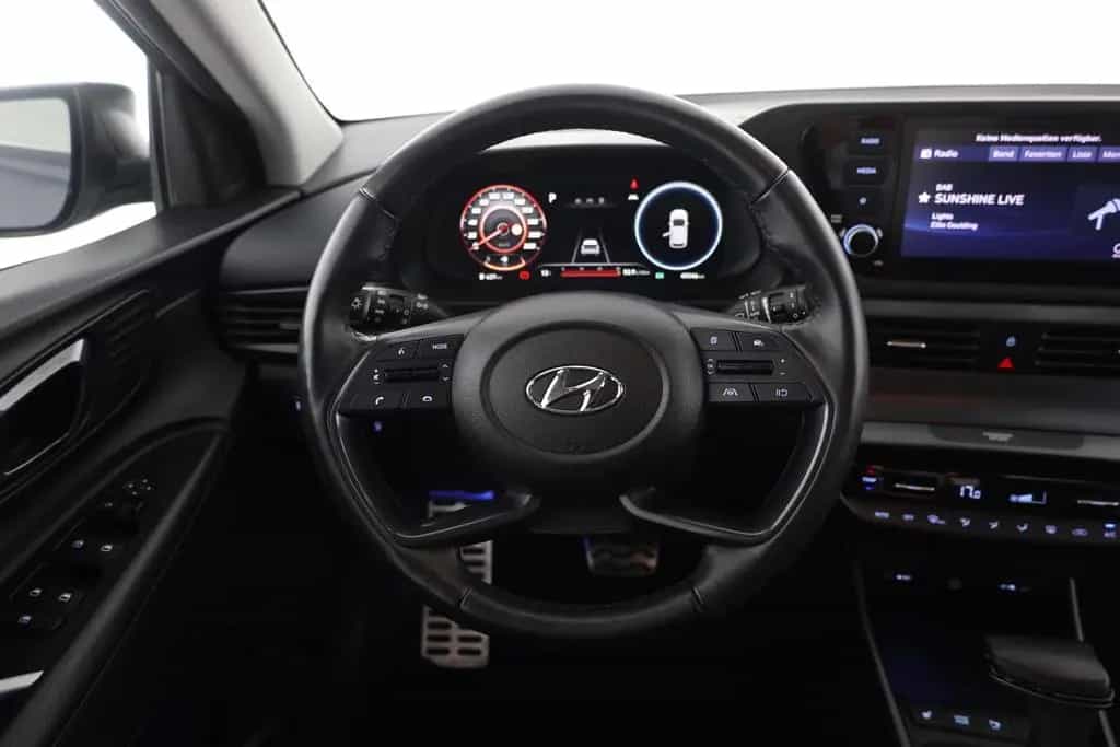 Hyundai BAYON 1.0T-GDI Aut. LED Tempomat Sitzheizung 01/2023-photo-15