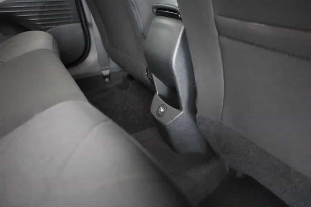 Hyundai BAYON 1.0T-GDI Aut. LED Tempomat Sitzheizung 01/2023-photo-28