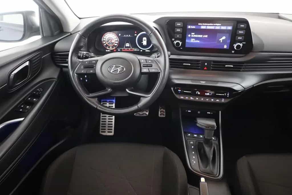 Hyundai BAYON 1.0T-GDI Aut. LED Tempomat Sitzheizung 01/2023-photo-9