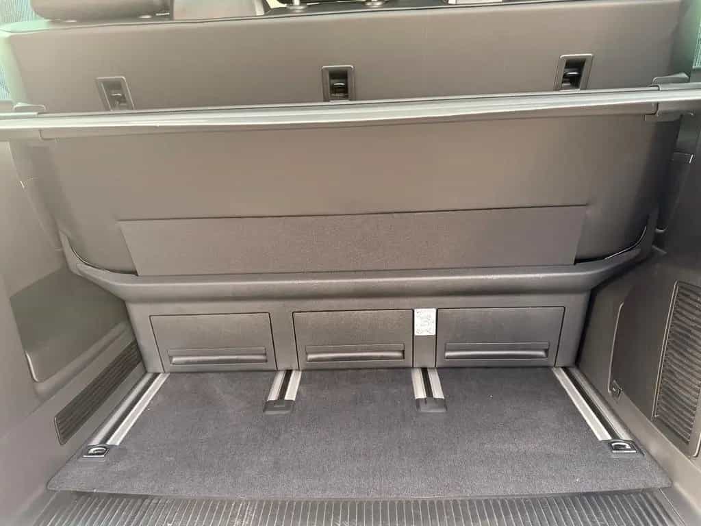 Volkswagen Multivan Six/AUTOM/LEDER/7SITZER/Org100/IHan 11/2021-photo-12