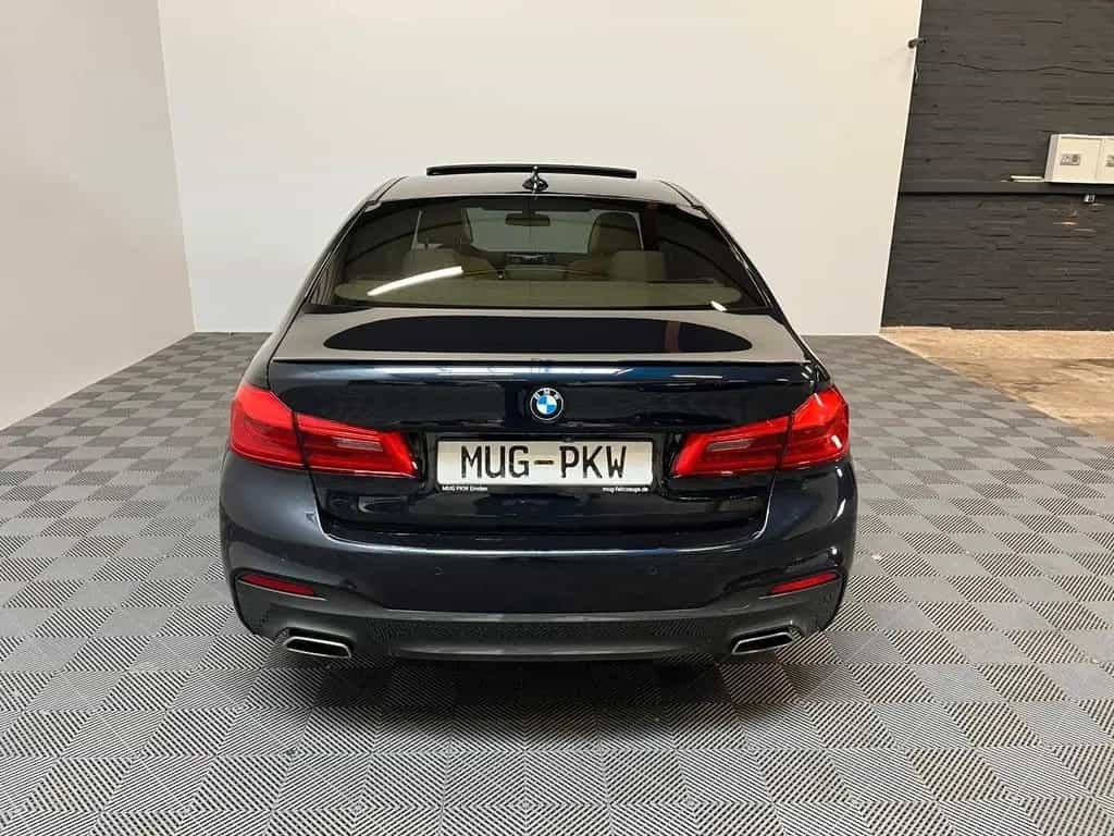BMW 5 Series 01/2020-photo-6