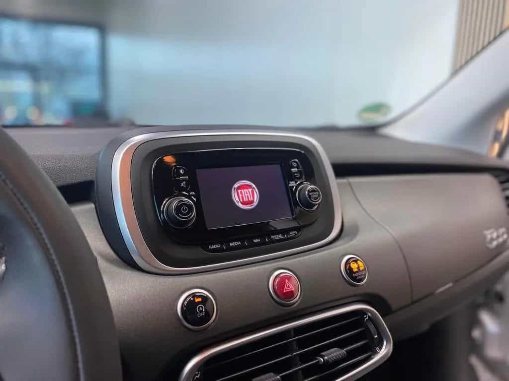 Fiat 500X 1.4L 4x4 Cross Plus Automatik XENON NAVI 06/2016-photo-17