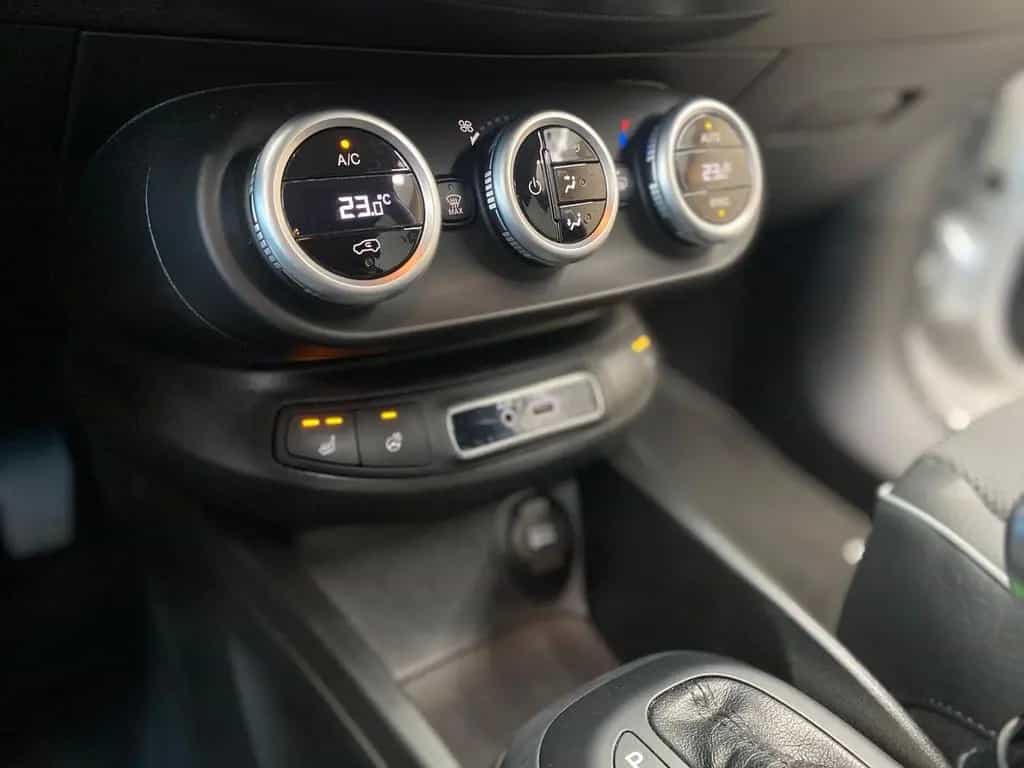 Fiat 500X 1.4L 4x4 Cross Plus Automatik XENON NAVI 06/2016-photo-19