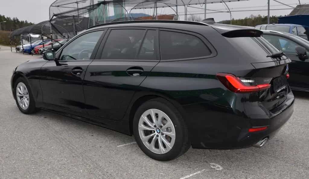 BMW 320 d xDrive Touring 48 V Aut. LED EXP:21.200.- 10/2021-photo-2