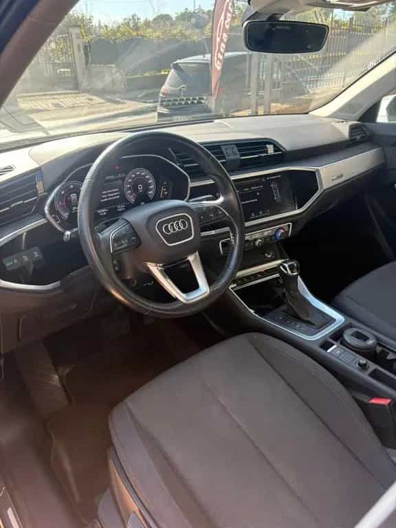 Audi Q3 35 TDI S tronic Business 07/2019-photo-2