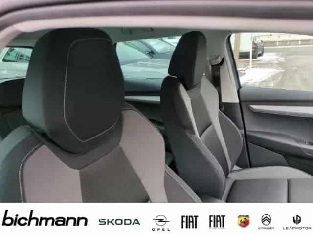Skoda Karoq Tour W'less Apps SHZvh AHK PDCvh RFK 11/2022-photo-12