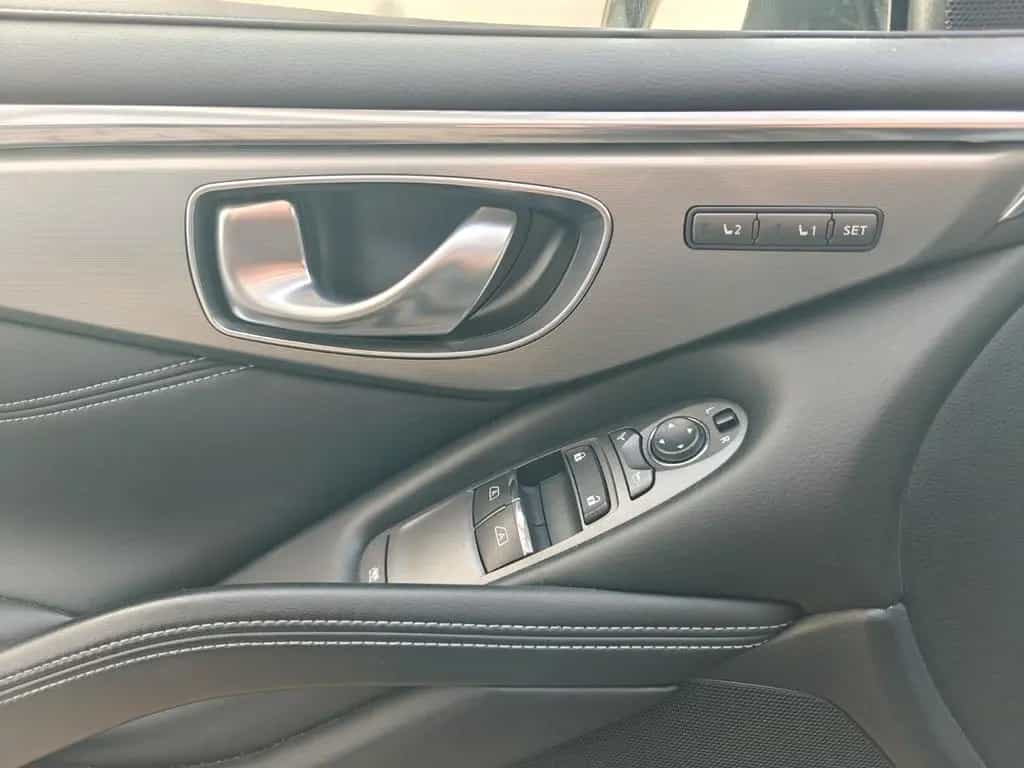Infiniti Q60 2.0t AT Premium 01/2018-photo-12