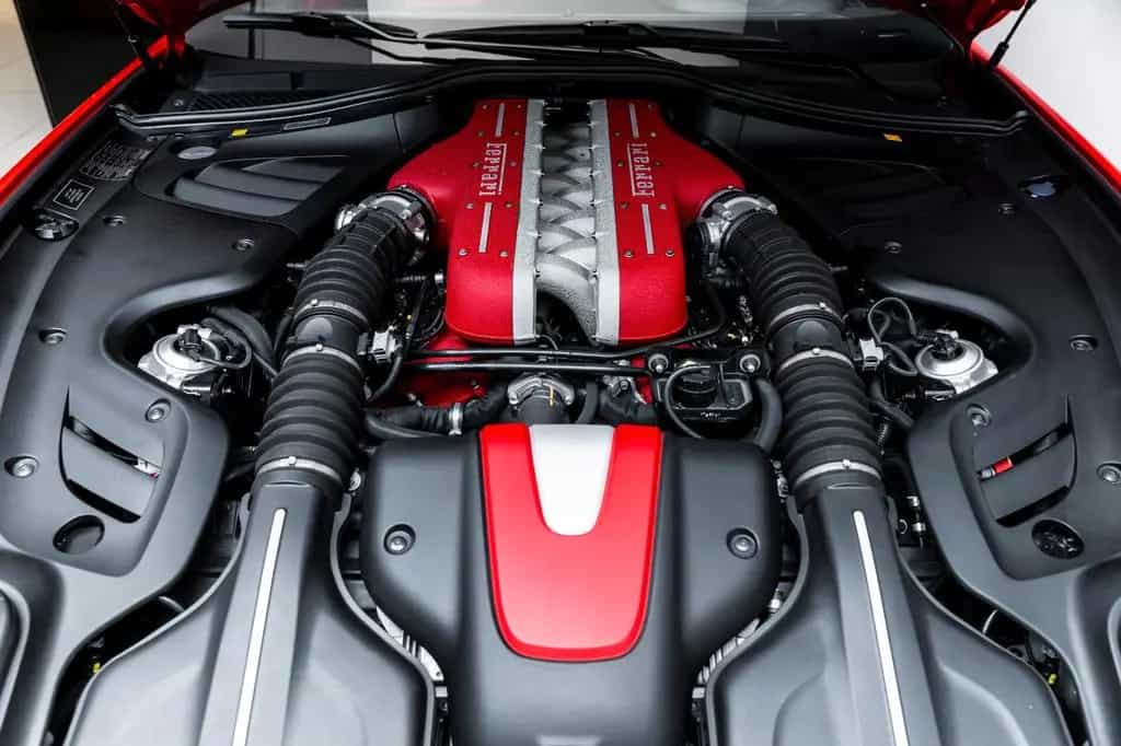 Ferrari FF 6,3 V12 4x4 05/2015-photo-15