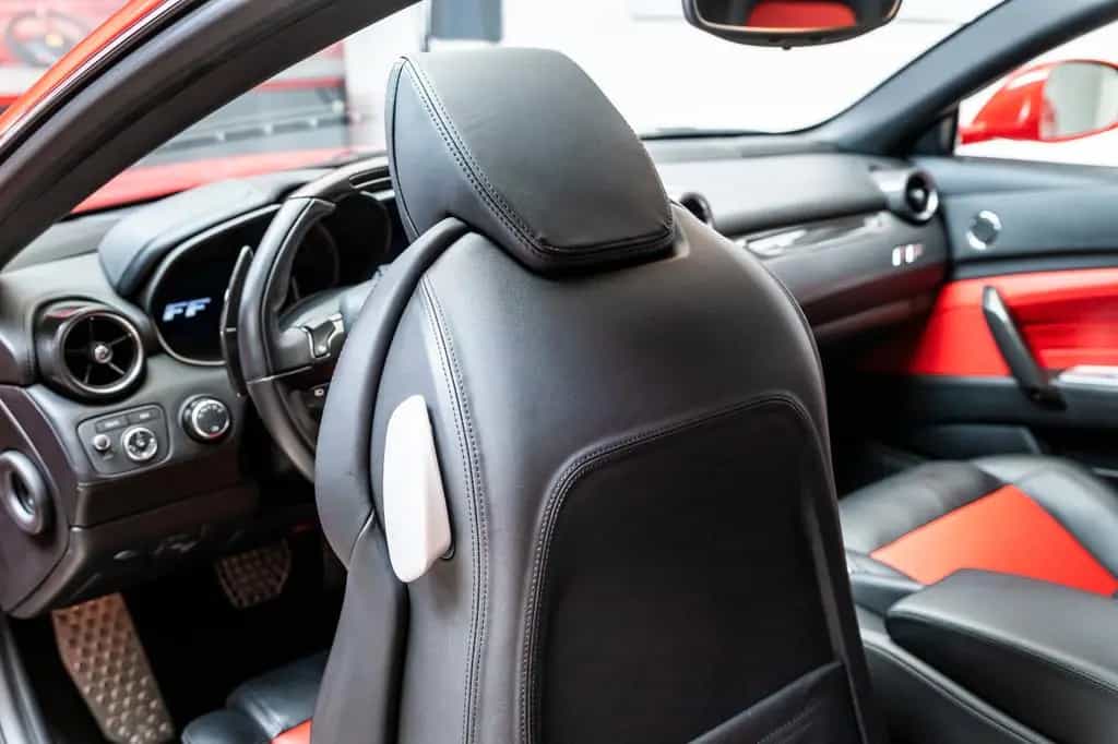 Ferrari FF 6,3 V12 4x4 05/2015-photo-19