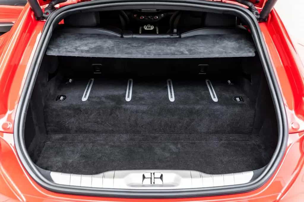 Ferrari FF 6,3 V12 4x4 05/2015-photo-22