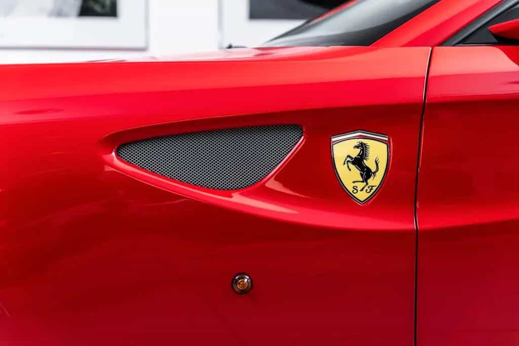 Ferrari FF 6,3 V12 4x4 05/2015-photo-32