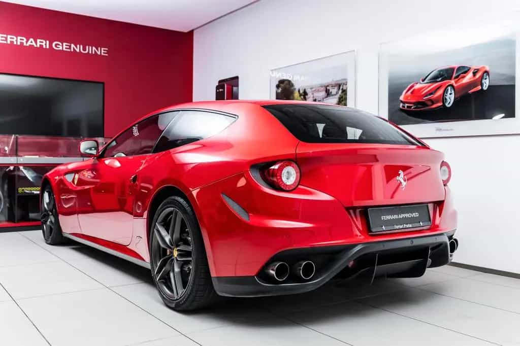 Ferrari FF 6,3 V12 4x4 05/2015-photo-4
