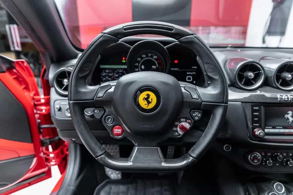 Ferrari FF 6,3 V12 4x4 05/2015-photo-8