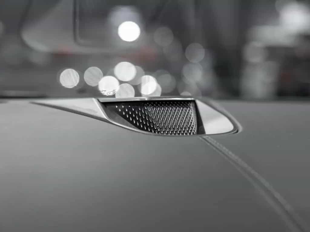 Aston Martin DB12 Coupe Aston Martin Hamburg 10/2025-photo-28