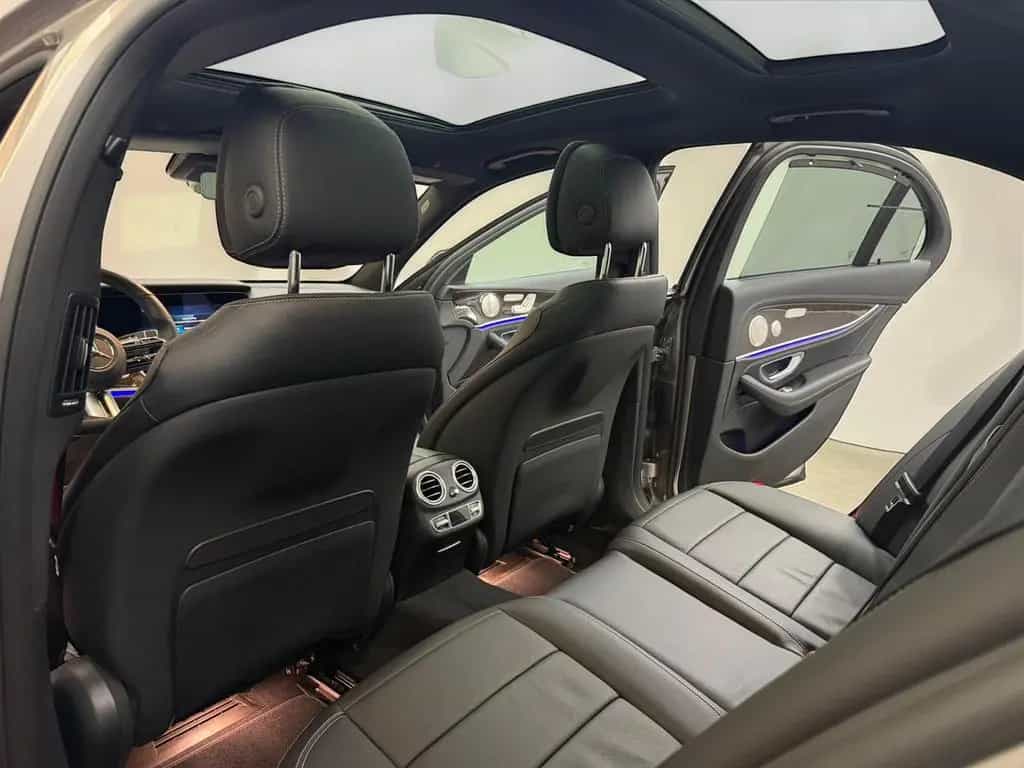 Mercedes-Benz E-Class 450 4M AMG LINE*PANO*AIRM*KEYL*SOFTCL*MEGAVOLL 09/2022-photo-11