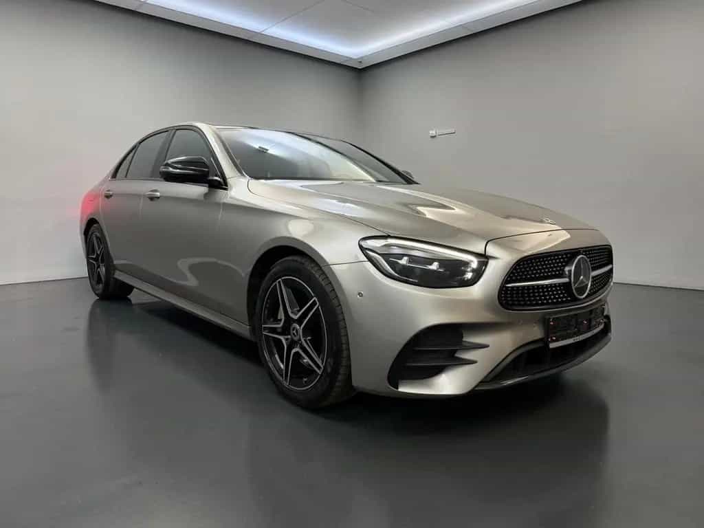 Mercedes-Benz E-Class 450 4M AMG LINE*PANO*AIRM*KEYL*SOFTCL*MEGAVOLL 09/2022-photo-2