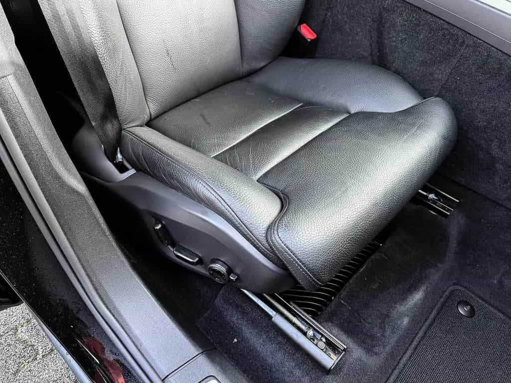 Volvo XC60 Plus Dark 2WD B4 Benzin EU6d Digitales Cock 12/2023-photo-5