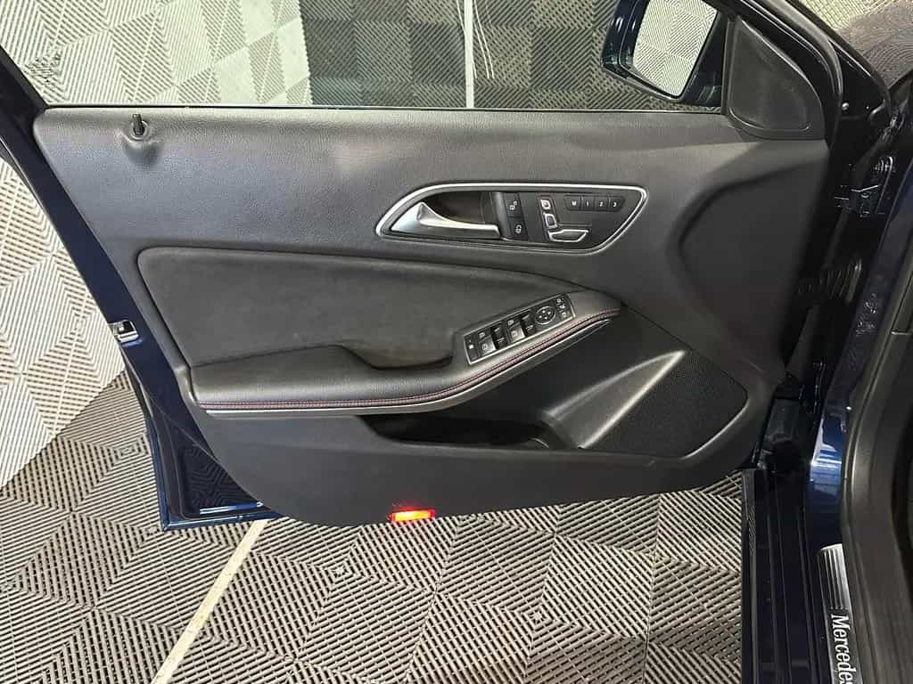 Mercedes-Benz A-Class 250 4M. Sport*AMG*LED-PANO-ACC-MEMO-R.KAM-SHZ 05/2017-photo-19