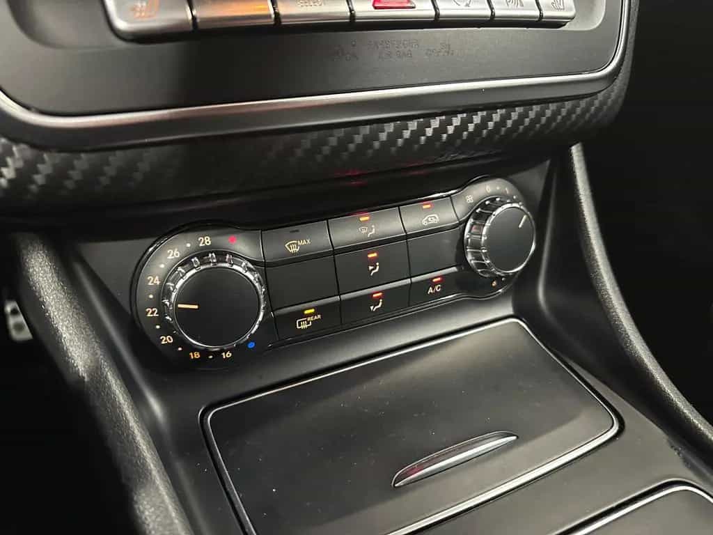 Mercedes-Benz A-Class 250 4M. Sport*AMG*LED-PANO-ACC-MEMO-R.KAM-SHZ 05/2017-photo-36