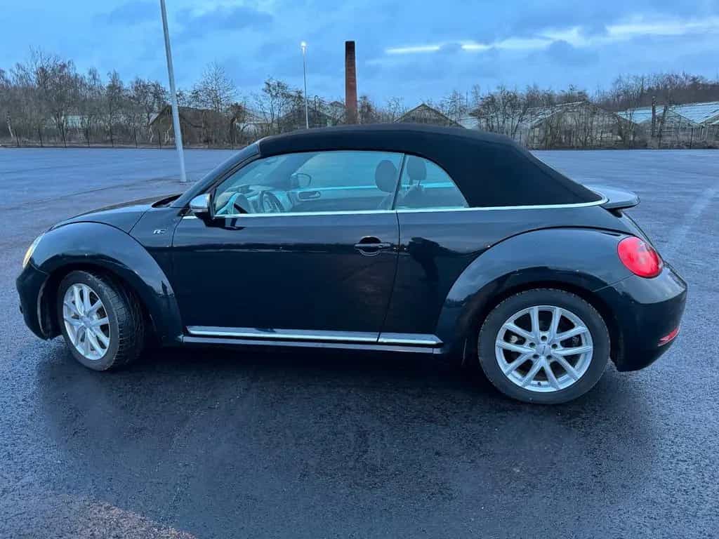 Volkswagen Beetle 2.0 TDI 150PS Cabriolet R-LINE 83042 06/2016-photo-2