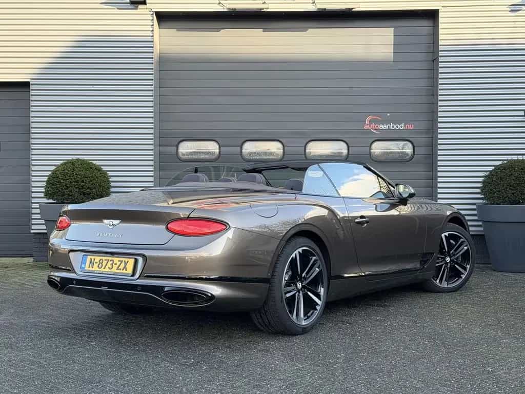 Bentley Continental GTC 6.0 W12 New Bentley Service | 36 08/2019-photo-1