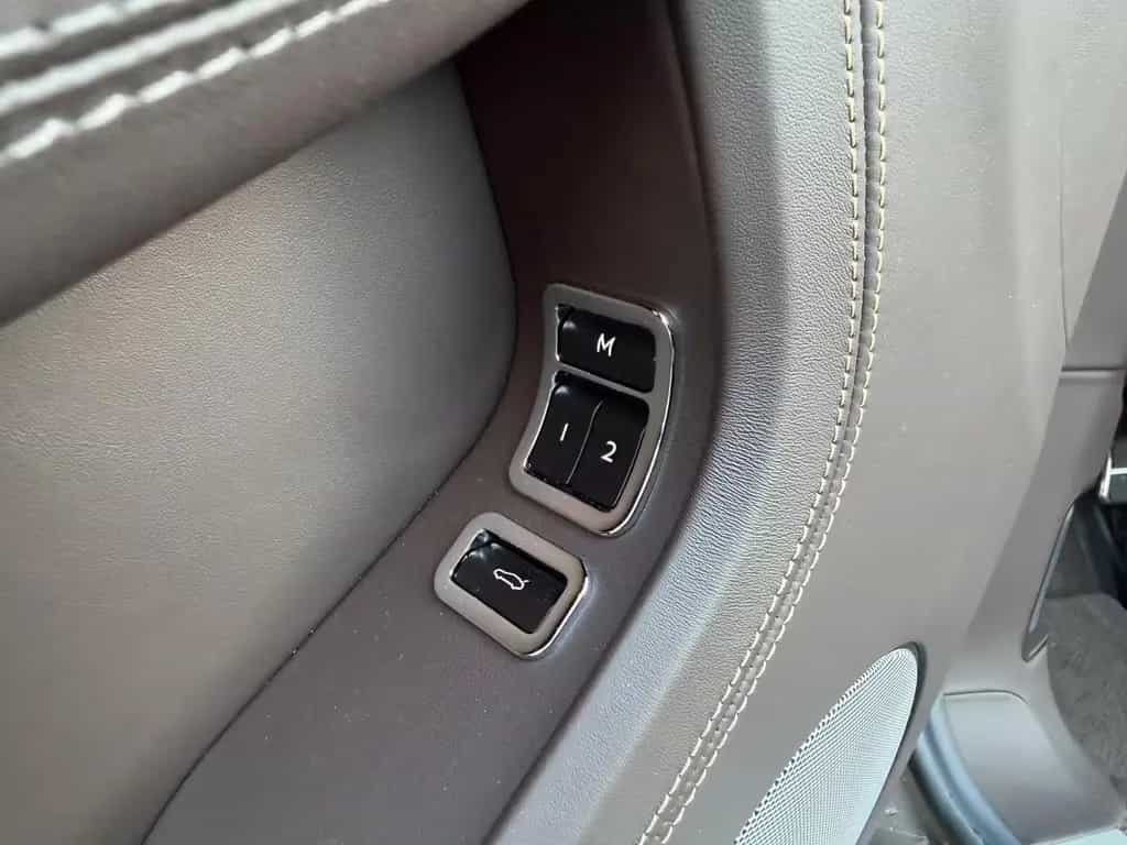 Bentley Continental GTC 6.0 W12 New Bentley Service | 36 08/2019-photo-10