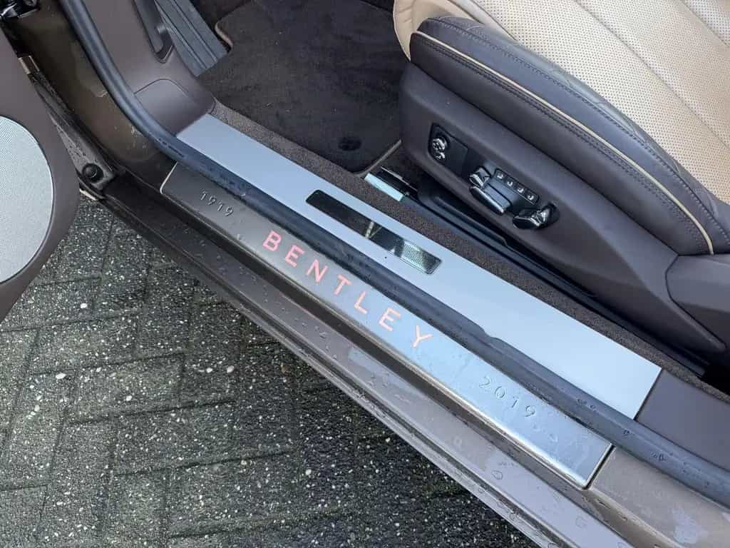 Bentley Continental GTC 6.0 W12 New Bentley Service | 36 08/2019-photo-14