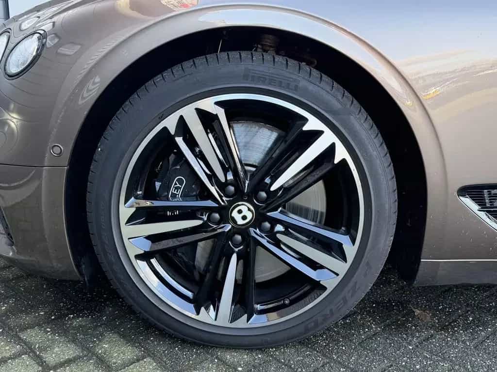 Bentley Continental GTC 6.0 W12 New Bentley Service | 36 08/2019-photo-8