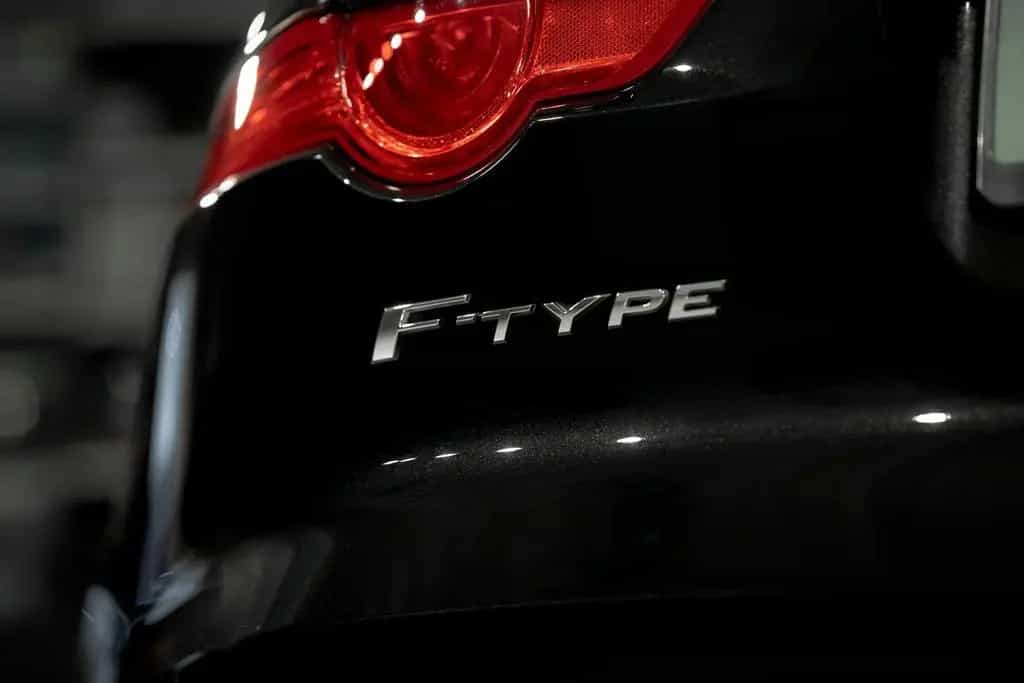Jaguar F-Type 3.0 V6 S Convertible RWD 3.0 V6 S Convert 12/2014-photo-15