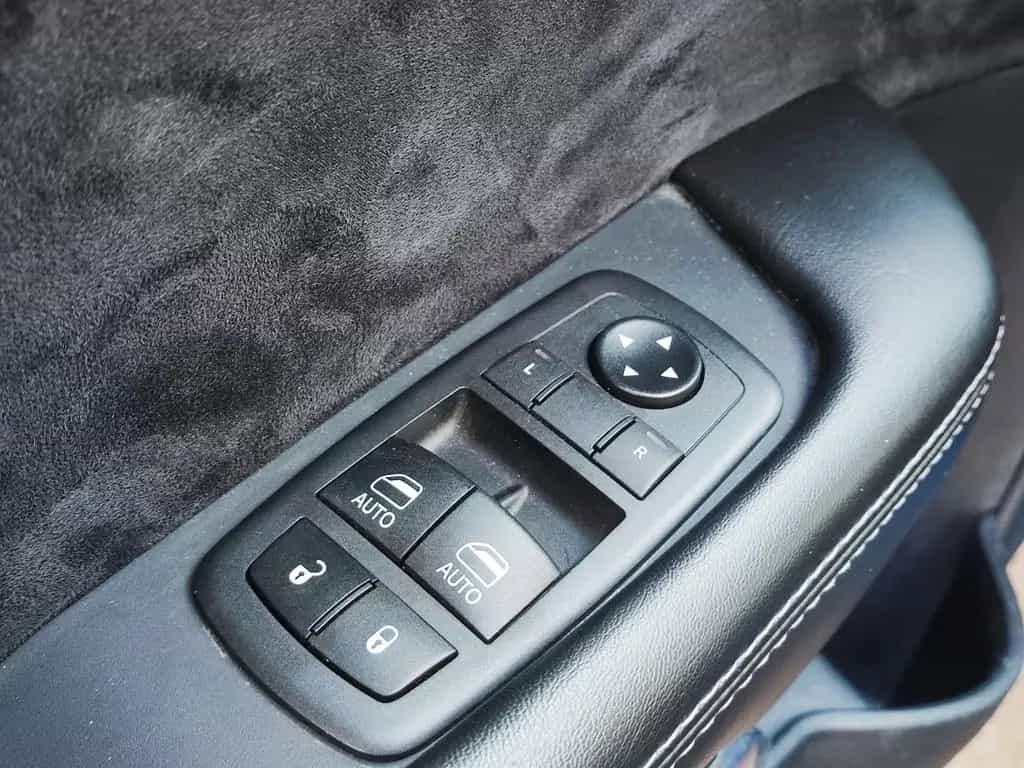 Dodge Challenger SXT Blacktop 3.6 V6|KAMERA|TEMPO|20´´ 07/2020-photo-16