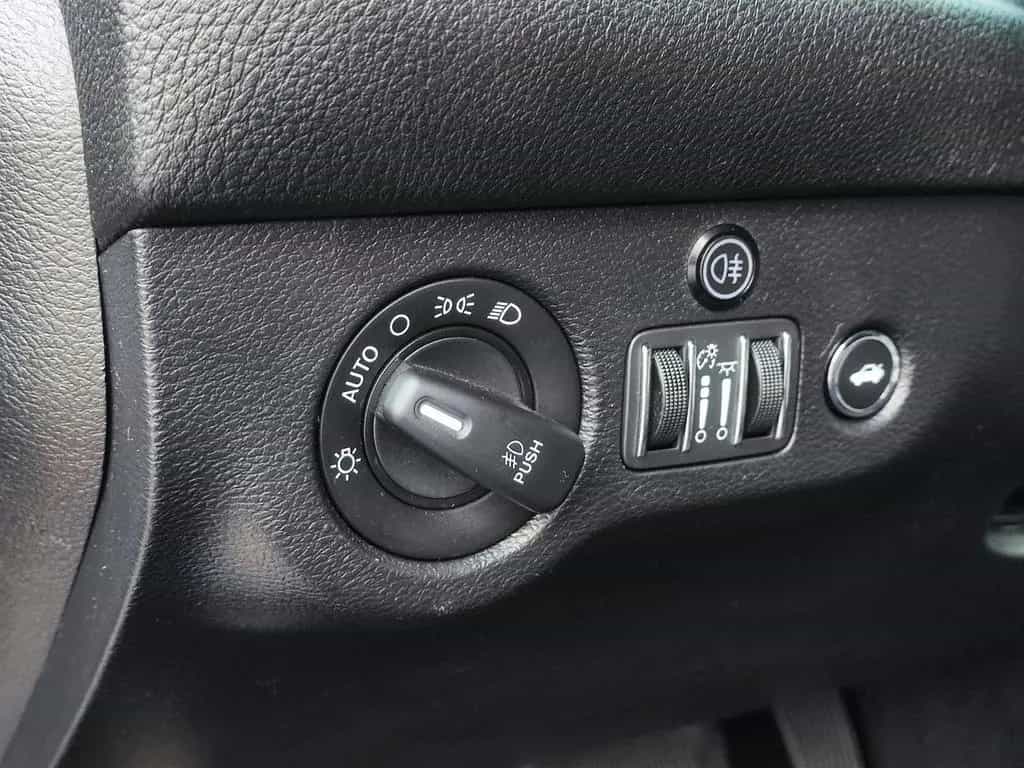Dodge Challenger SXT Blacktop 3.6 V6|KAMERA|TEMPO|20´´ 07/2020-photo-17