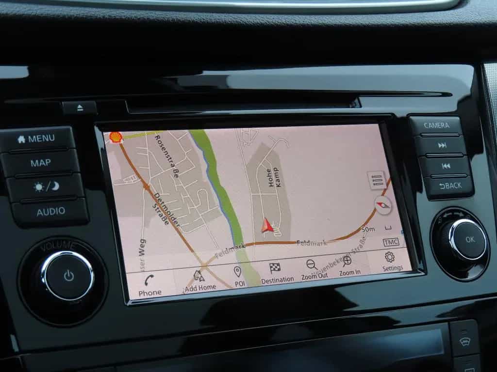 Nissan Qashqai N-Connecta *Aut./Panorama/360° Kamera* 12/2018-photo-13