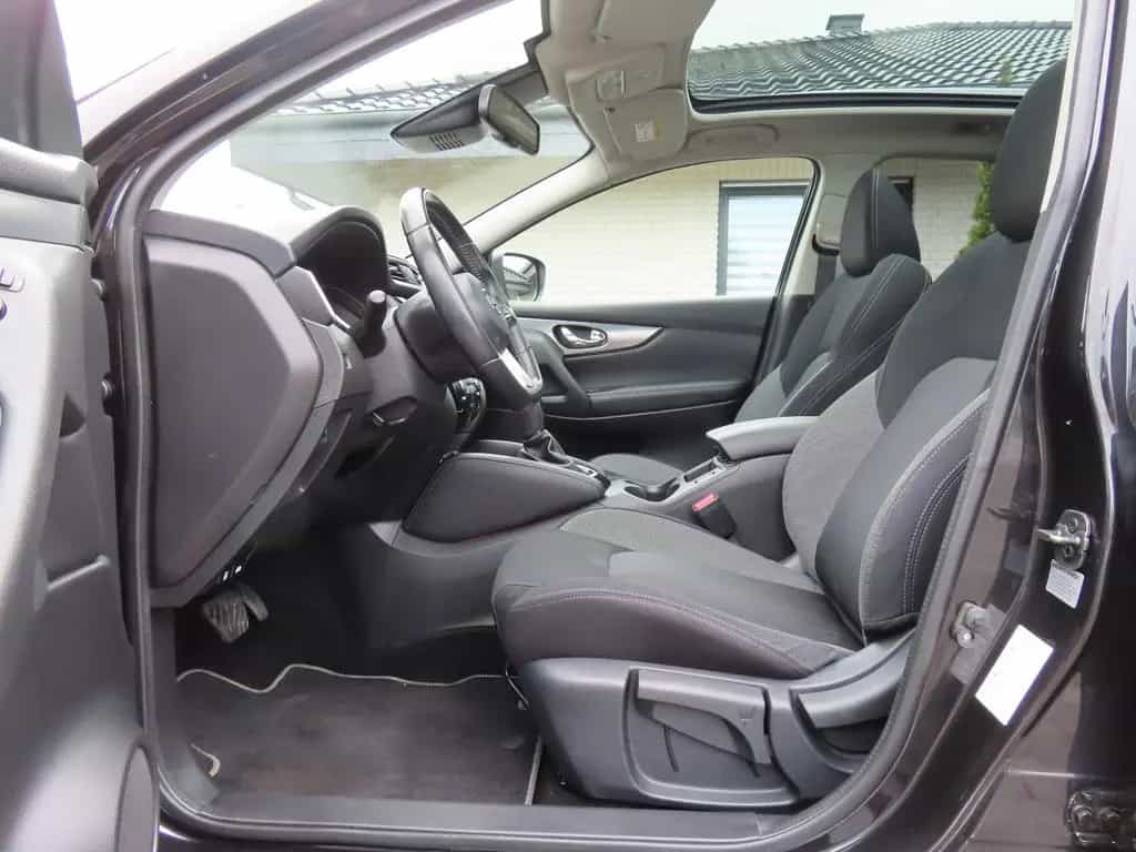 Nissan Qashqai N-Connecta *Aut./Panorama/360° Kamera* 12/2018-photo-18