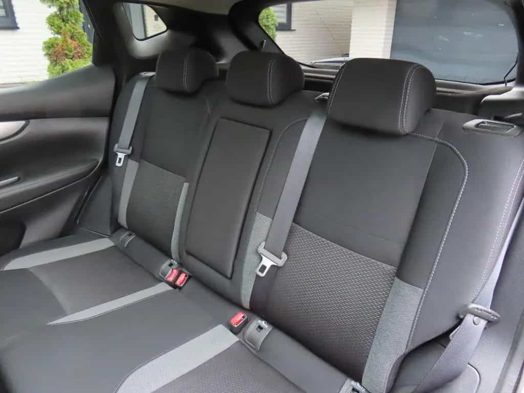 Nissan Qashqai N-Connecta *Aut./Panorama/360° Kamera* 12/2018-photo-20