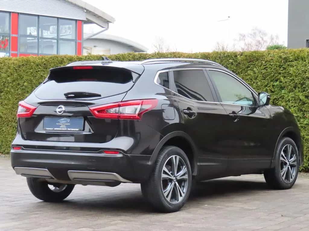 Nissan Qashqai N-Connecta *Aut./Panorama/360° Kamera* 12/2018-photo-4