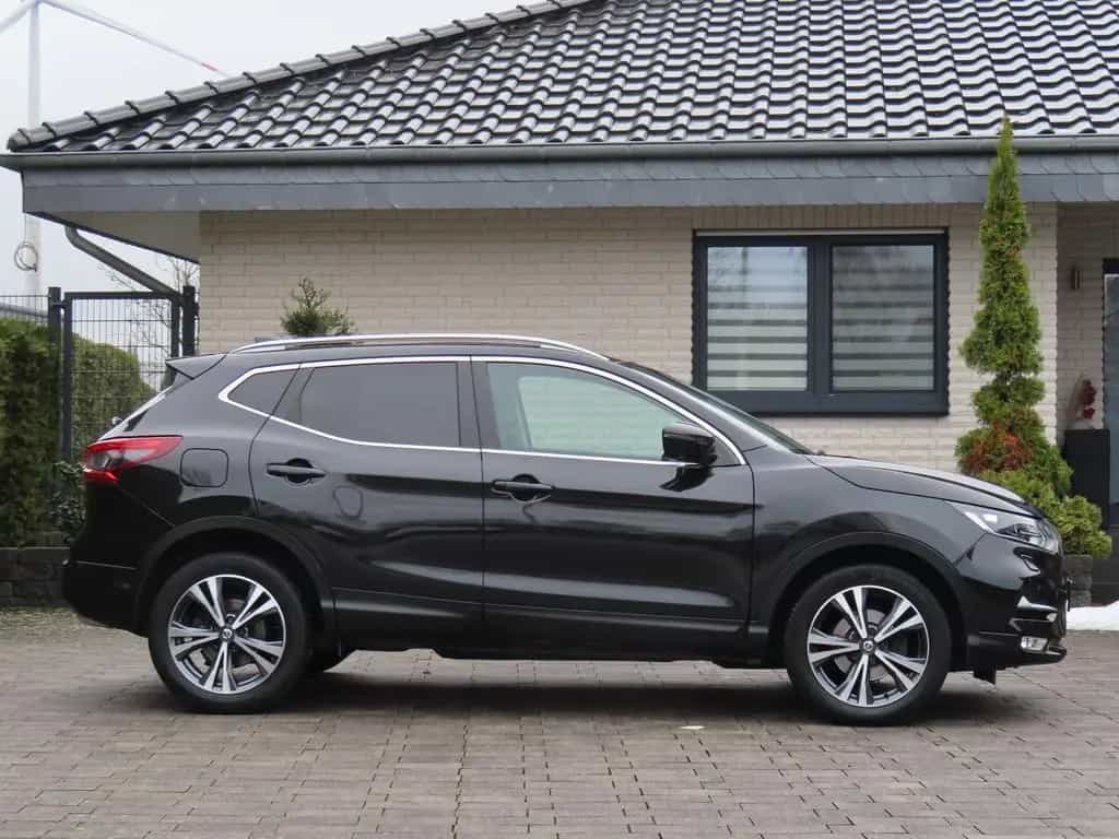 Nissan Qashqai N-Connecta *Aut./Panorama/360° Kamera* 12/2018-photo-5