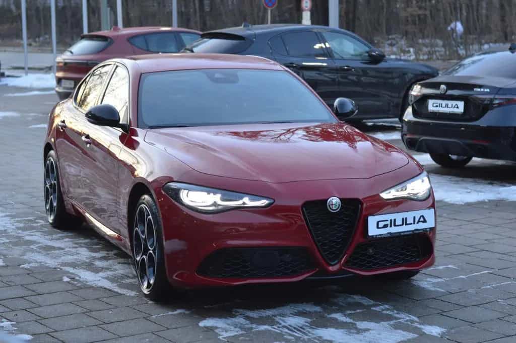 Alfa Romeo Giulia 2.0 Turbo Veloce Q4 280 PS 02/2024-photo-2