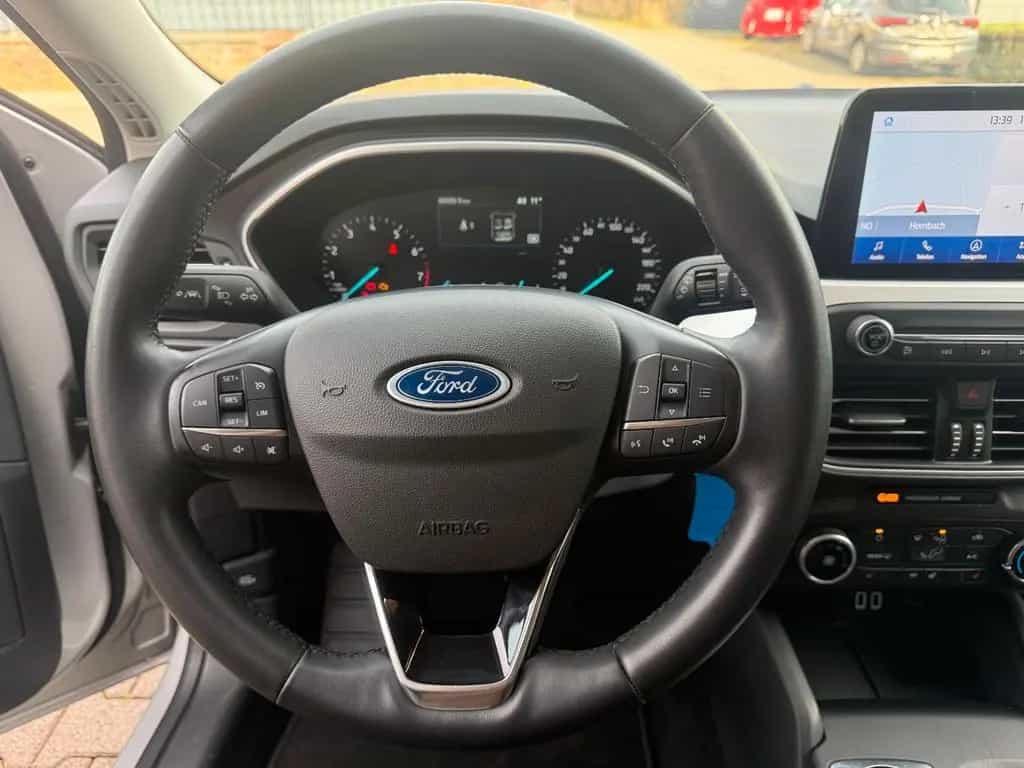 Ford Focus Turnier 1.0 92kW AUTOMATIK RFK Navi uvm 07/2022-photo-13