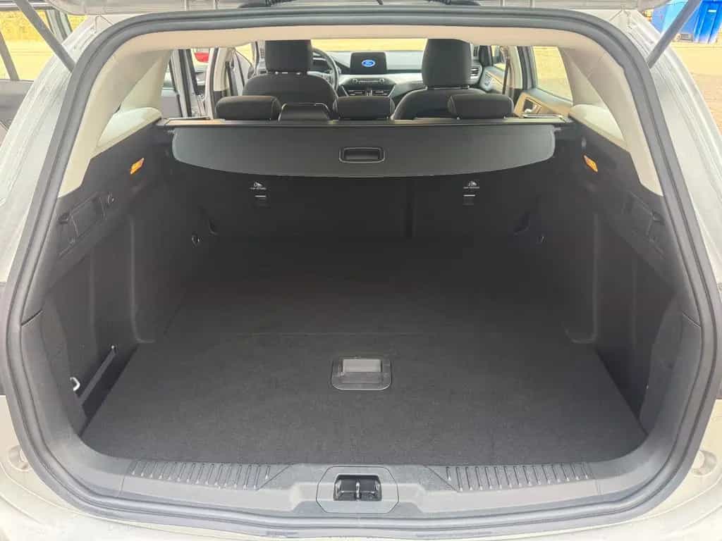 Ford Focus Turnier 1.0 92kW AUTOMATIK RFK Navi uvm 07/2022-photo-18