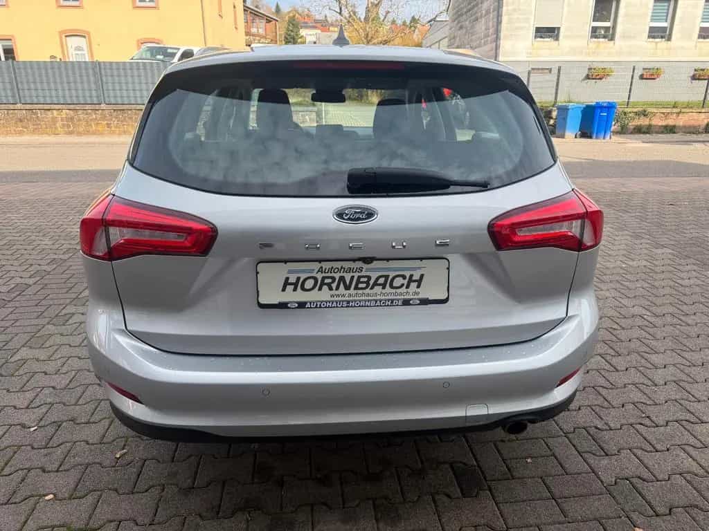 Ford Focus Turnier 1.0 92kW AUTOMATIK RFK Navi uvm 07/2022-photo-5
